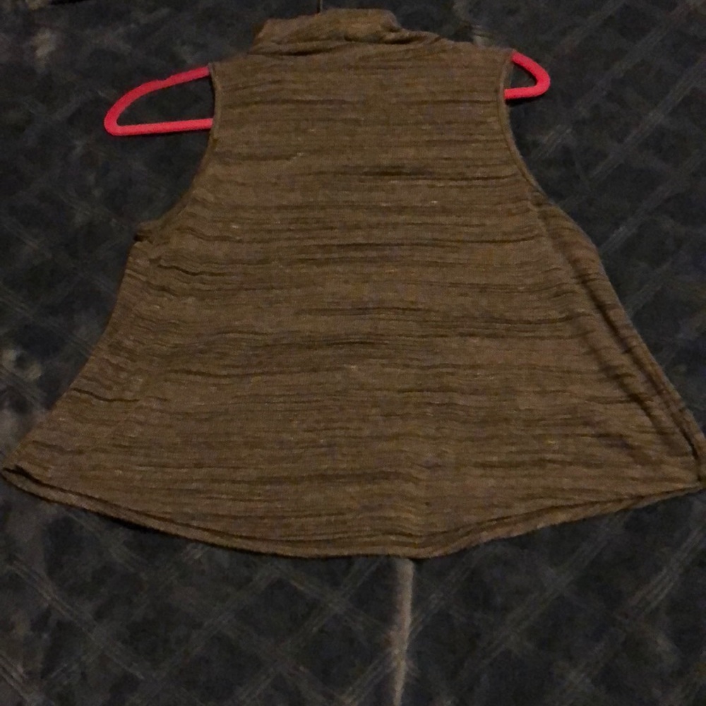 Top - Picture 3 of 3